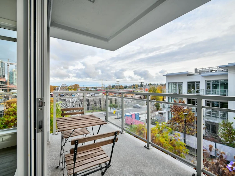 301-2351 Beta Avenue, Burnaby, BC, V5C 0M2 - 9