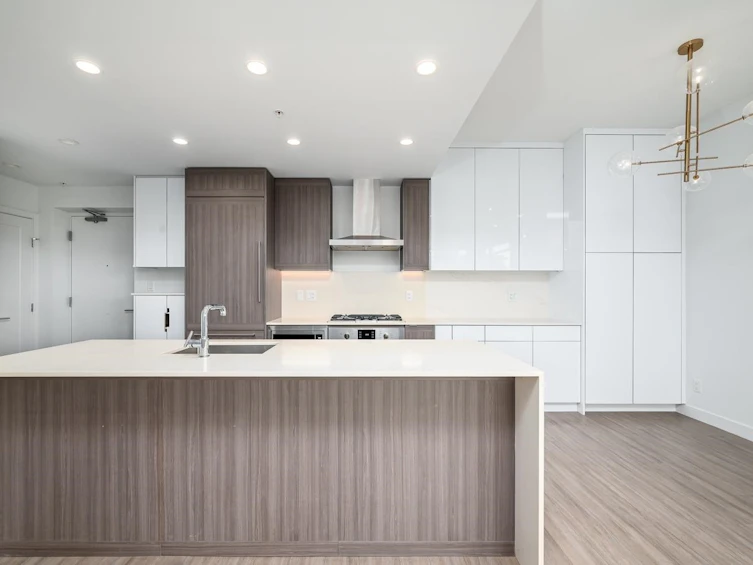 301-2351 Beta Avenue, Burnaby, BC, V5C 0M2 - 2