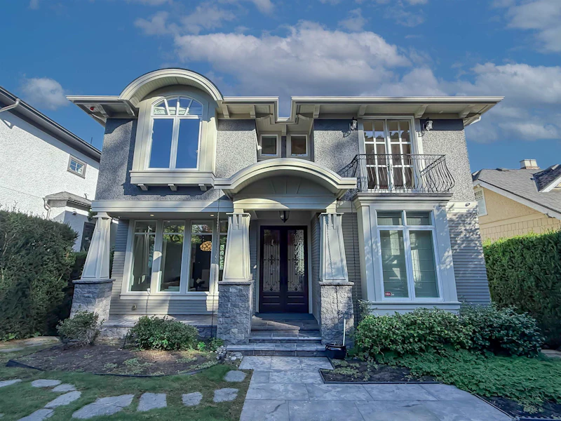 1949 W 37th Avenue, Vancouver BC V6M 1N5