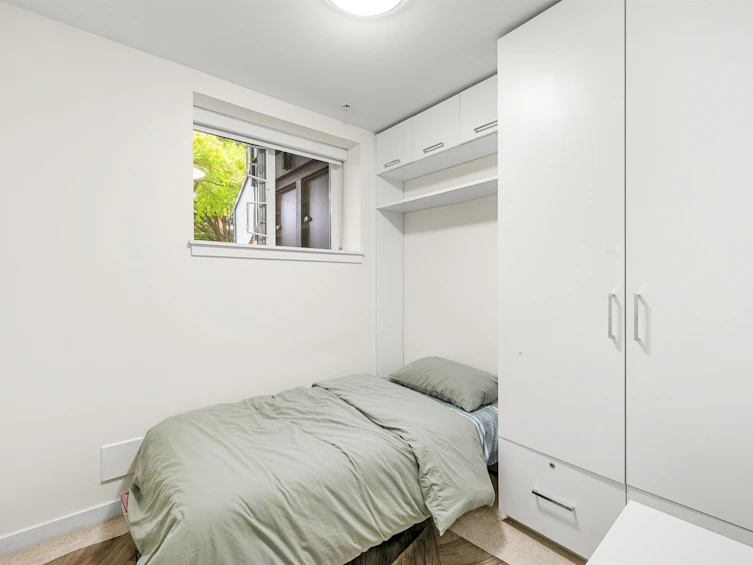 2745 Ward Street, Vancouver, BC, V5R 4S7 - 10