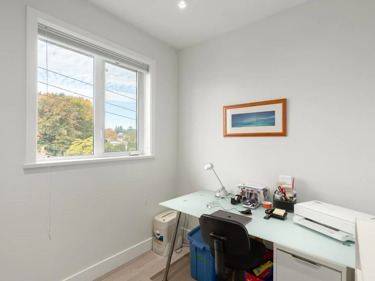 220 E 40th Avenue, Vancouver, BC, V5W 1L8 - 20