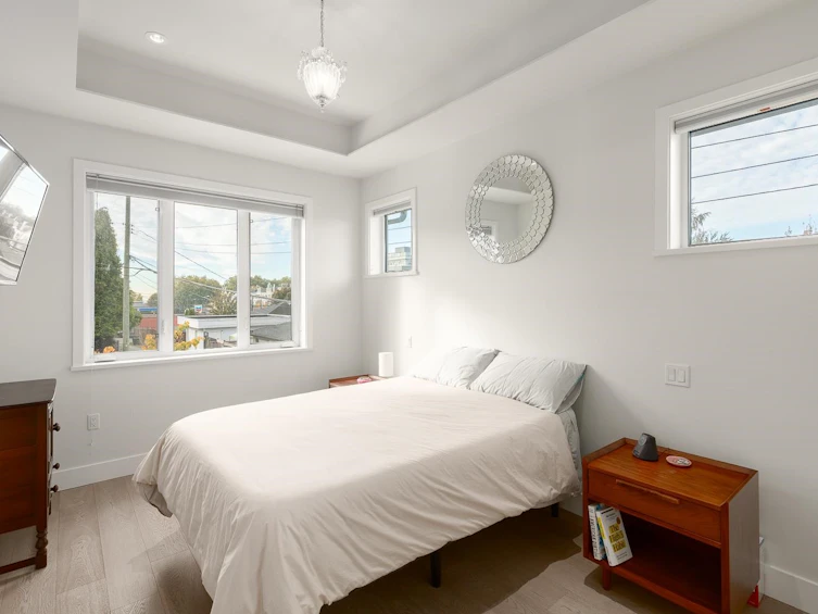 220 E 40th Avenue, Vancouver, BC, V5W 1L8 - 21