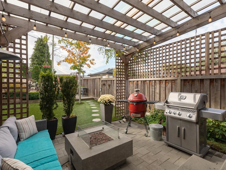 220 E 40th Avenue, Vancouver, BC, V5W 1L8 - 25