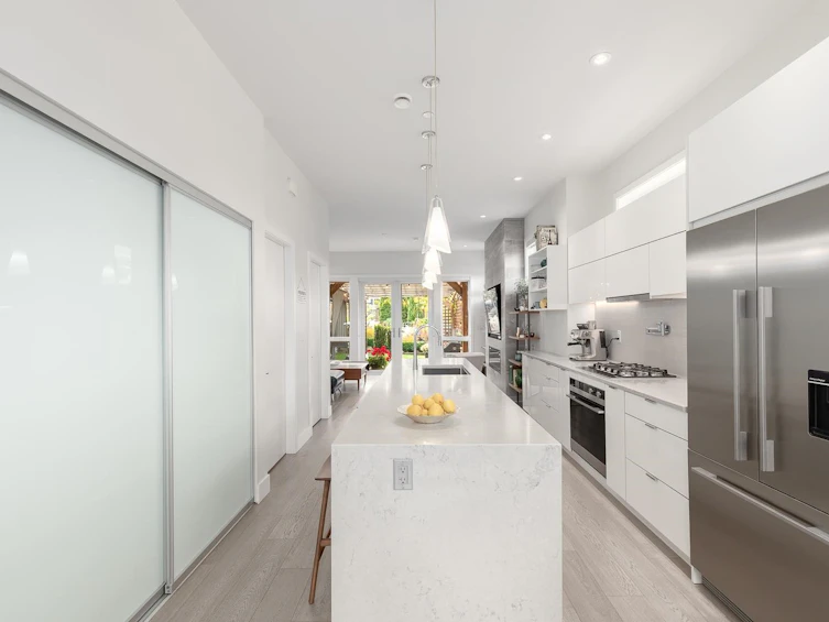 220 E 40th Avenue, Vancouver, BC, V5W 1L8 - 6