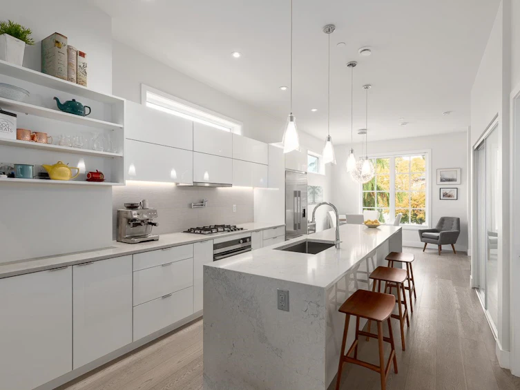 220 E 40th Avenue, Vancouver, BC, V5W 1L8 - 10