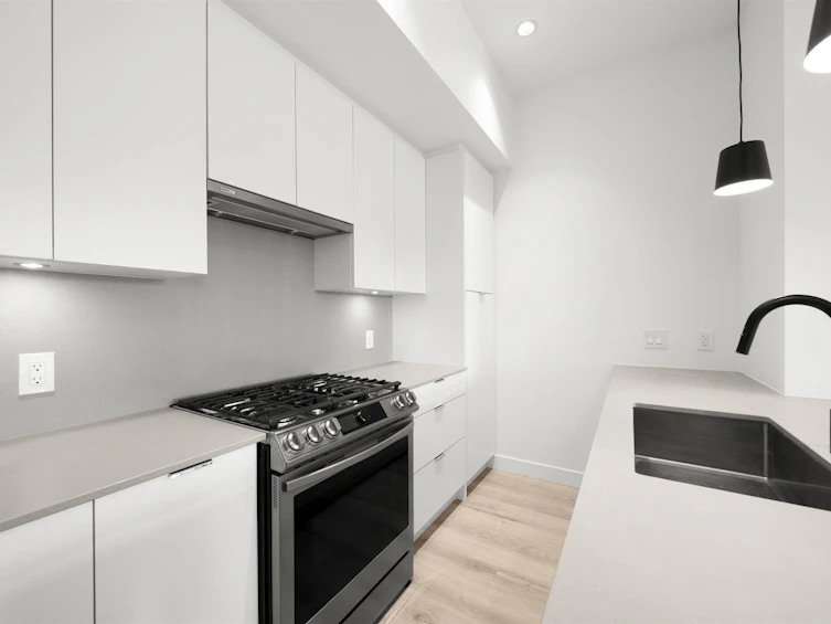 503-2493 Montrose Avenue, Abbotsford, BC, V2S 0L4 - 9