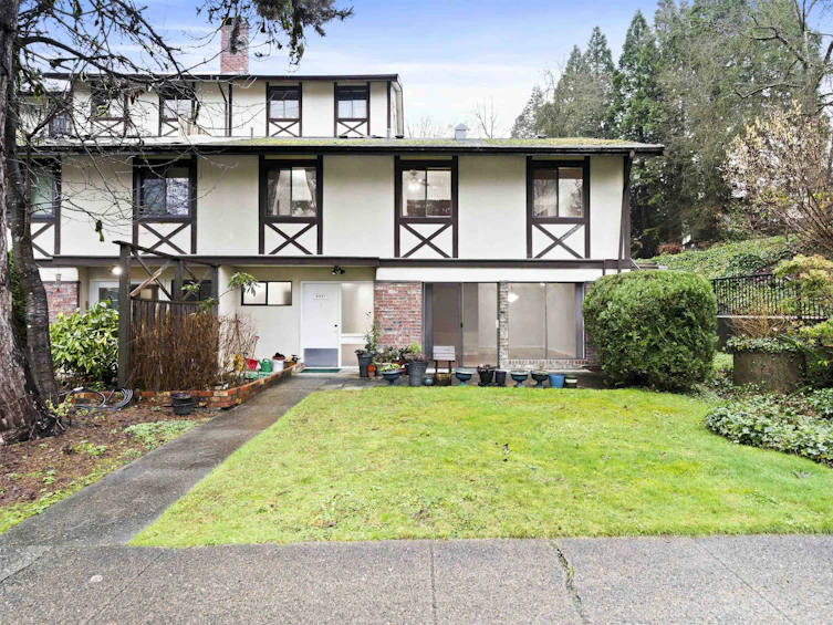 8851 Horne Street, Burnaby, BC, V3N 4J8 - 26