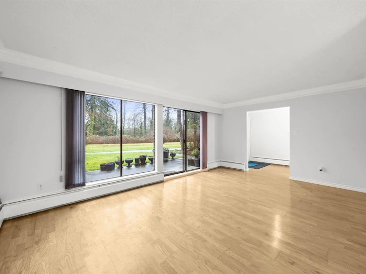 8851 Horne Street, Burnaby, BC, V3N 4J8 - 2