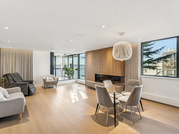 502-2090 Argyle Avenue, West Vancouver, BC, V7V 4R4 - 2