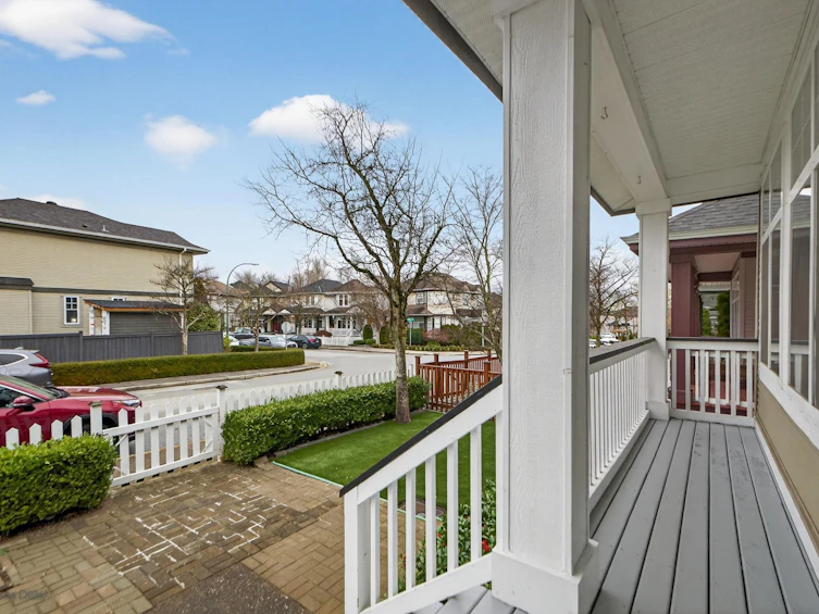 14896 56a Avenue, Surrey, BC, V3S 8X1 - 3