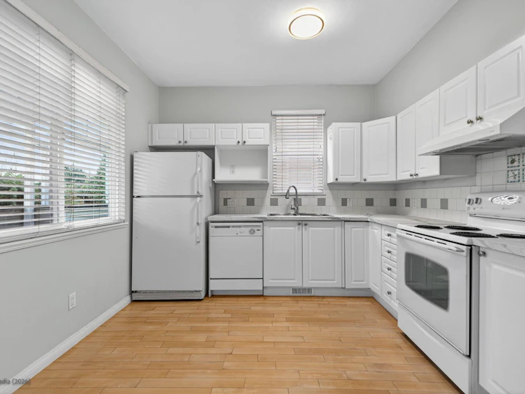 14896 56a Avenue, Surrey, BC, V3S 8X1 - 11