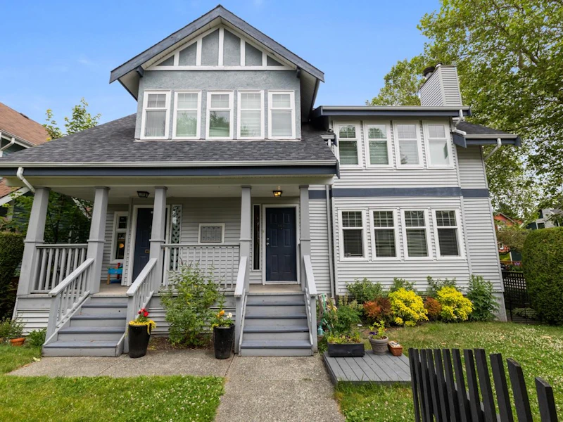 103 W 15th Avenue, Vancouver BC V5Y 1X8