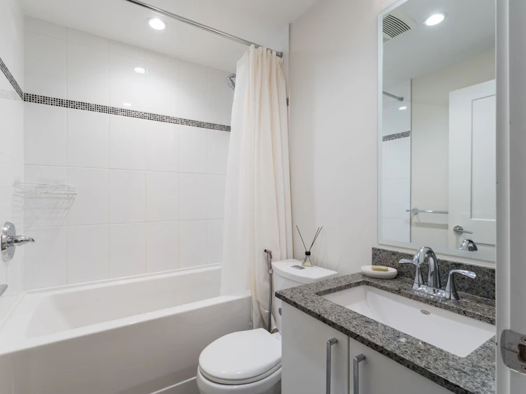 1506-1708 Ontario Street, Vancouver, BC, V5T 0J7 - 14