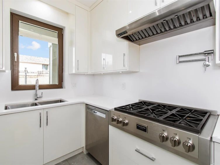 6251 Woodwards Road, Richmond, BC, V7E 1H2 - 10