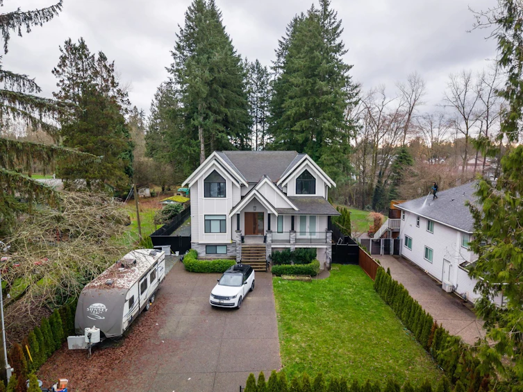23376 124 Avenue, Maple Ridge, BC, V2X 4K4 - 2