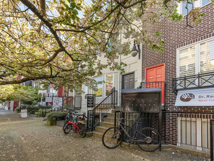 1858 W 1st Avenue, Vancouver, BC, V6J 1G5 - 34