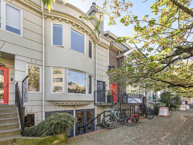 1858 W 1st Avenue, Vancouver, BC, V6J 1G5 - 33