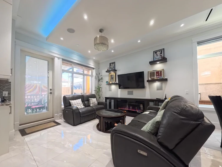 1275 E 62nd Avenue, Vancouver, BC, V5X 2H2 - 7
