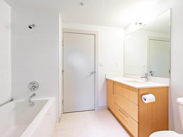 318-10020 Dunoon Drive, Richmond, BC, V7A 0A7 - 13