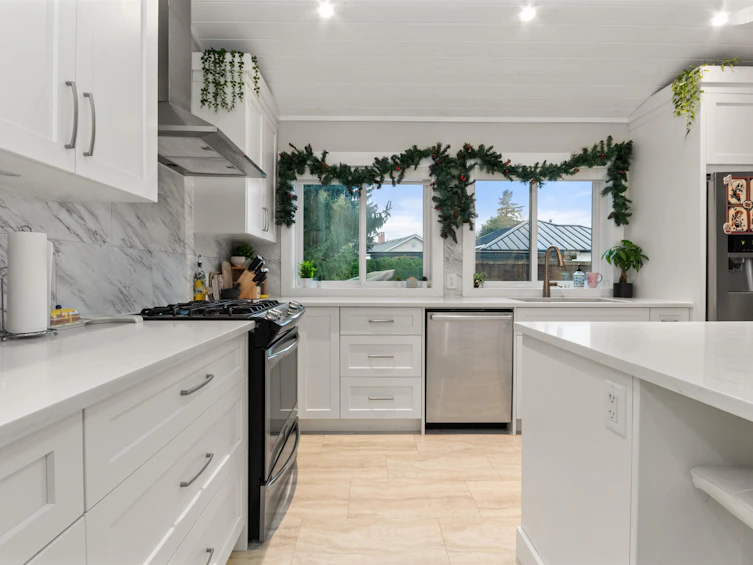 46022 Clarke Drive, Chilliwack, BC, V2P 3N6 - 3