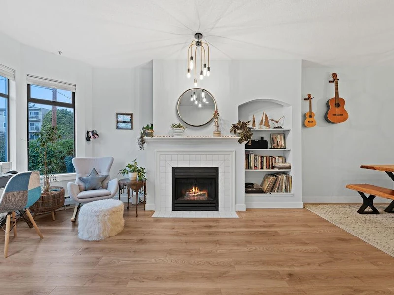 14 - 221 Ash Street, New Westminster BC V3M 3M5