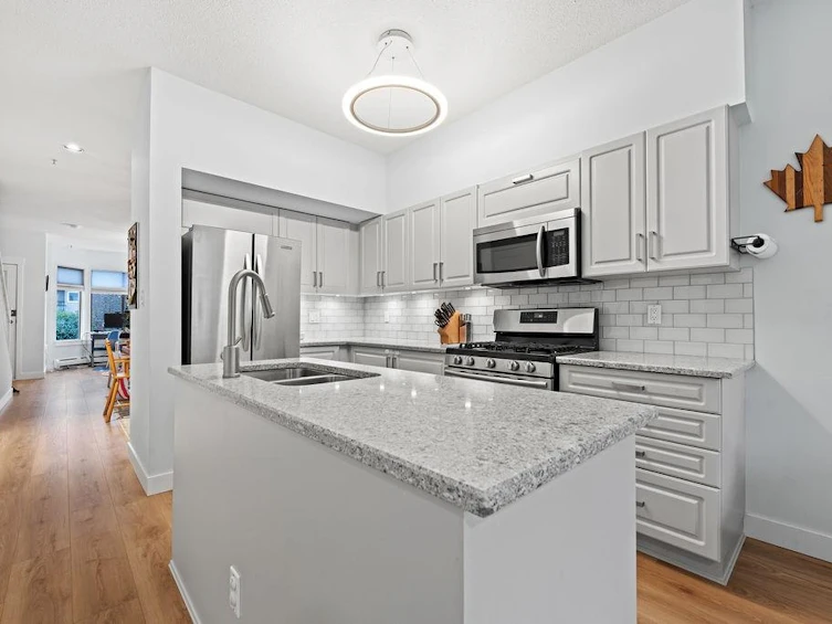 14-221 Ash Street, New Westminster, BC, V3M 3M5 - 13