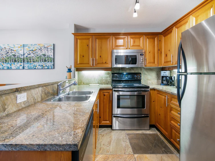 16-4890 Painted Cliff Road, Whistler, BC, V8E 1C9 - 7