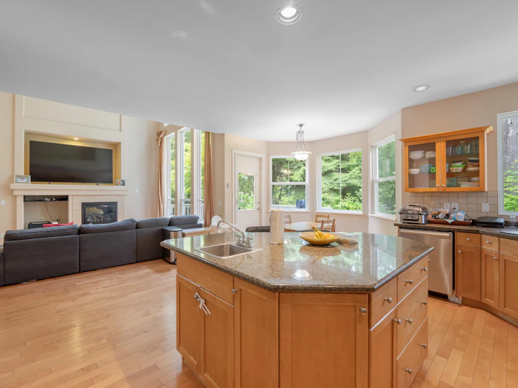 3305 Chartwell Grn, Coquitlam, BC, V3E 3N1 - 14