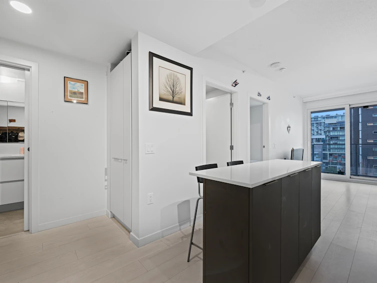 604-180 E 2nd Avenue, Vancouver, BC, V5T 0K4 - 7