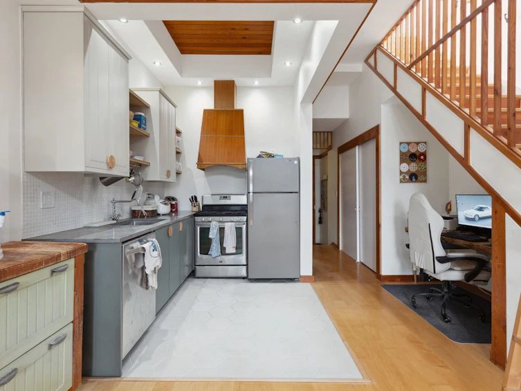 307-980 W 22nd Avenue, Vancouver, BC, V5Z 2A1 - 18