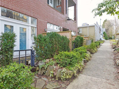 307-980 W 22nd Avenue - 3