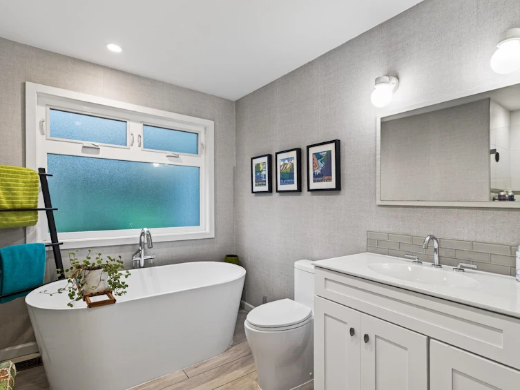 2568 Carnation Street, North Vancouver, BC, V7H 1H5 - 17
