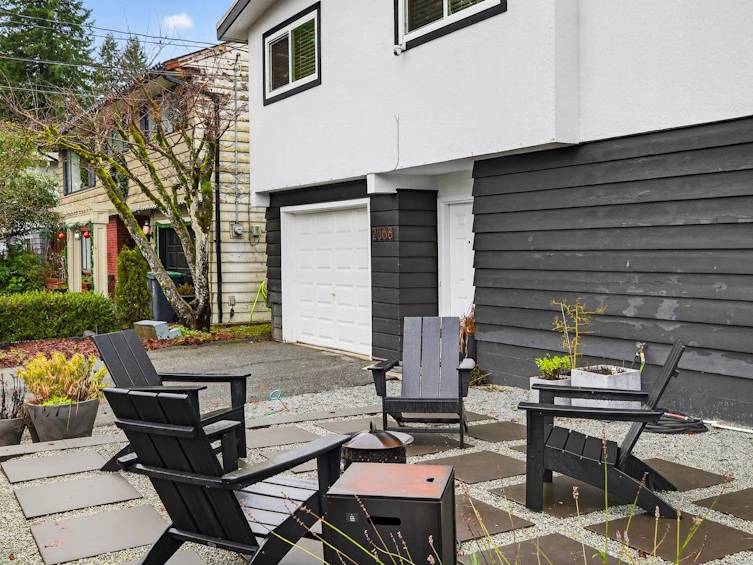2568 Carnation Street, North Vancouver, BC, V7H 1H5 - 32