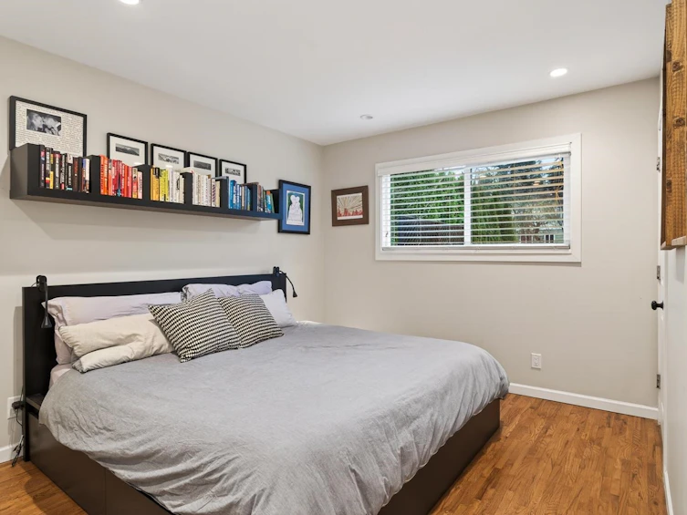 2568 Carnation Street, North Vancouver, BC, V7H 1H5 - 13