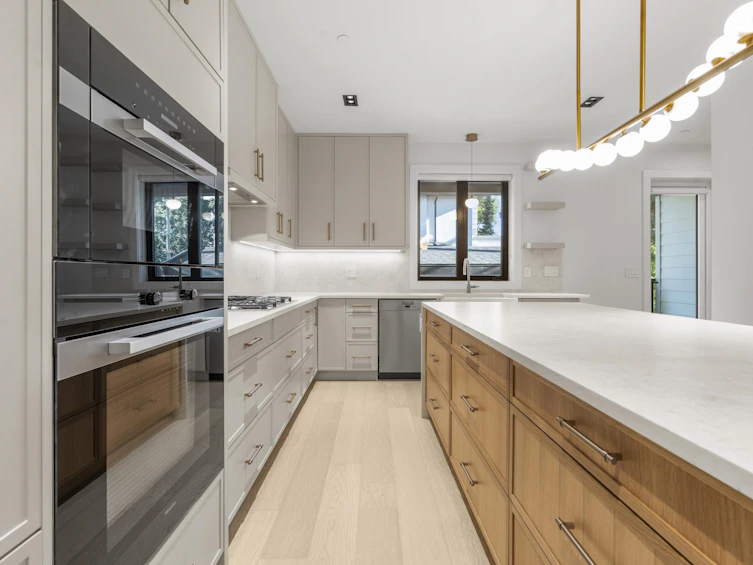3218 W 39th Avenue, Vancouver, BC, V6N 2Z9 - 5