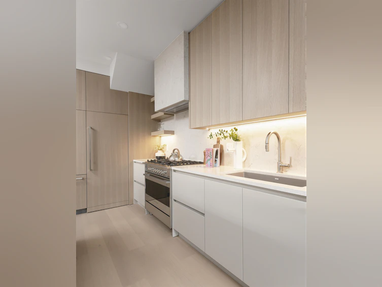 2134 E 10th Avenue, Vancouver, BC, V5N 1Y1 - 4