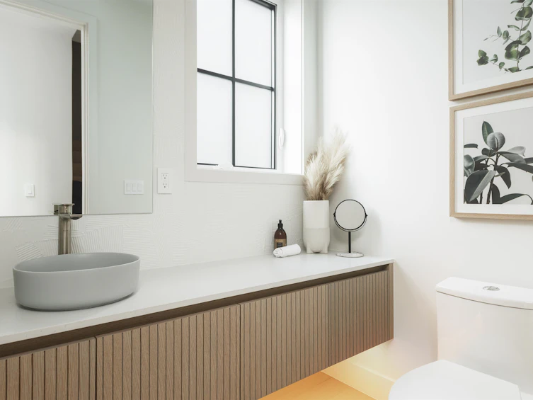 2134 E 10th Avenue, Vancouver, BC, V5N 1Y1 - 10