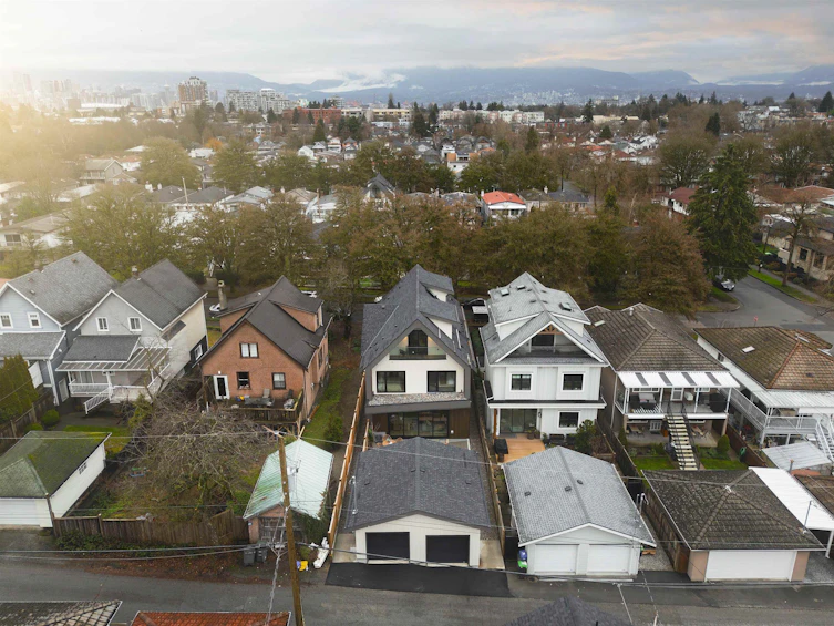 2-476 E 20th Avenue, Vancouver, BC, V5V 1M5 - 30