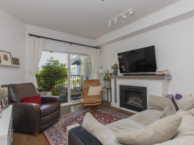 220-1336 Main Street, Squamish, BC, V8B 0R2 - 3