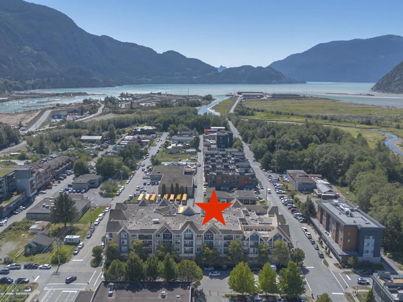 220 - 1336 Main Street, Squamish BC V8B 0R2