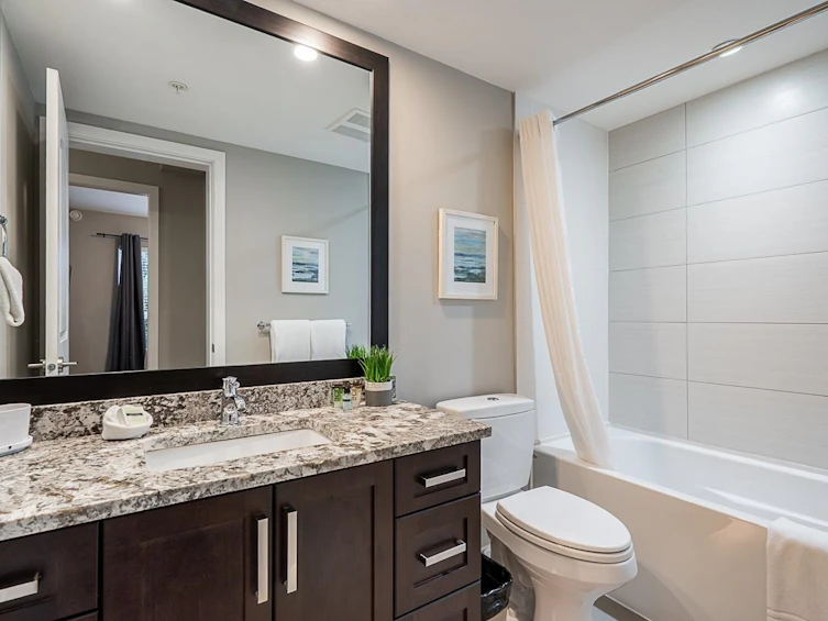 101-6470 194 Street, Surrey, BC, V4N 6J9 - 23