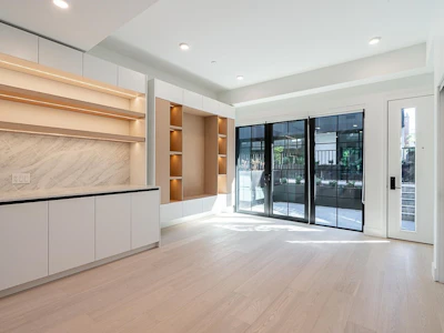 107-551 W 28th Avenue - 4