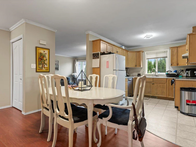 B-9570 Hazel Street, Chilliwack, BC, V2P 5N9 - 5