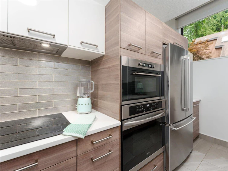 402 Cardiff Way, Port Moody, BC, V3H 3T1 - 9