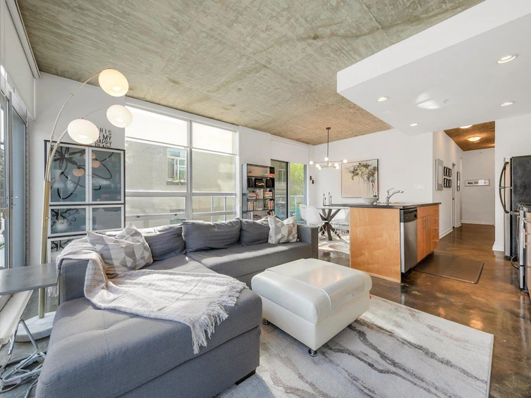 306-919 Station Street, Vancouver, BC, V6A 4L9 - 11
