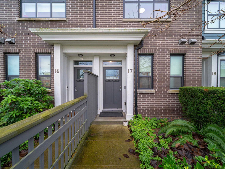 17-7039 Macpherson Avenue, Burnaby, BC, V5J 4N4 - 4