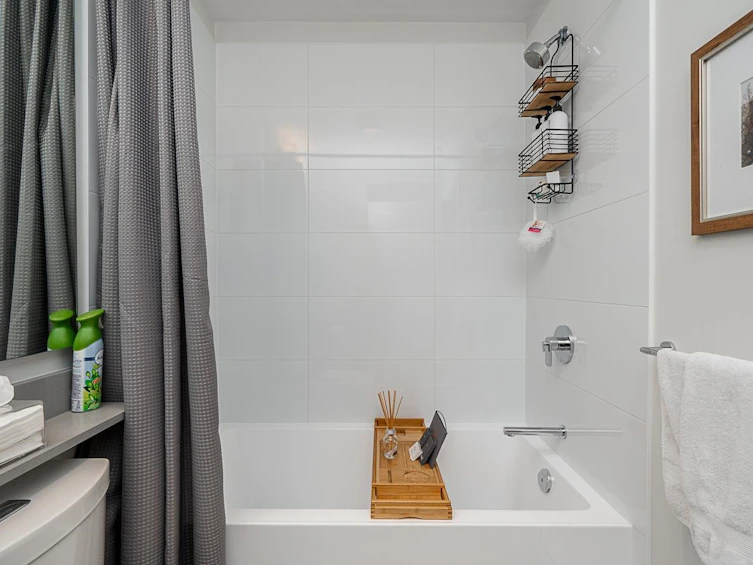 401-6438 Byrnepark Drive, Burnaby, BC, V3N 0J1 - 15