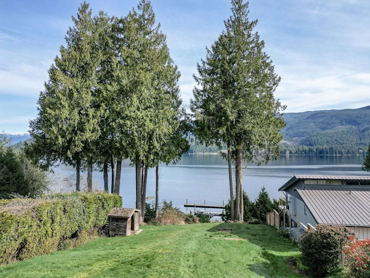 6176 Gale Avenue, Sechelt, BC, V7Z 0L5 - 8