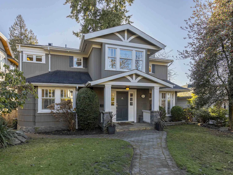 3862 W 38th Avenue, Vancouver, BC, V6N 2Y4 - 2