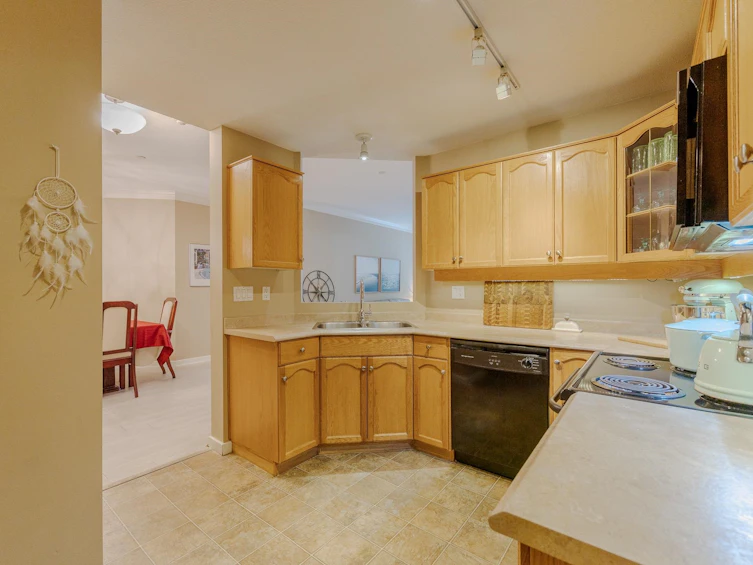 111-12464 191b Street, Pitt Meadows, BC, V3Y 2P6 - 10